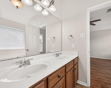 6030 Wildbriar Lane - Photo Thumbnail 43