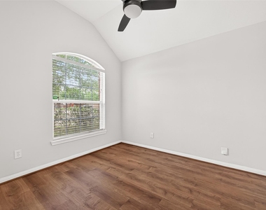 6030 Wildbriar Lane - Photo Thumbnail 7