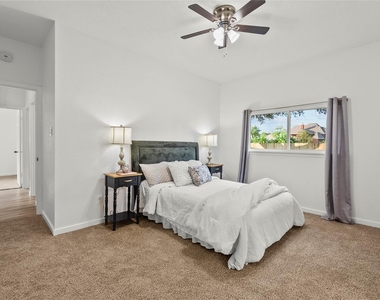 617 Prairie Ln - Photo Thumbnail 8