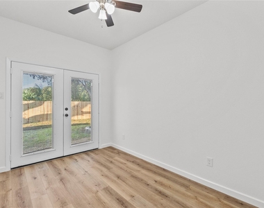 617 Prairie Ln - Photo Thumbnail 6
