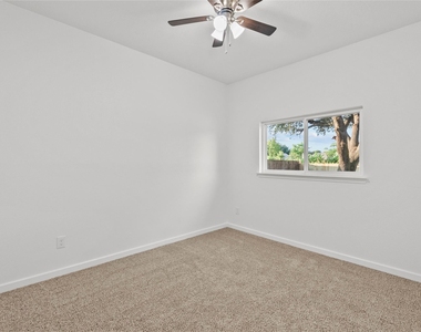 617 Prairie Ln - Photo Thumbnail 5