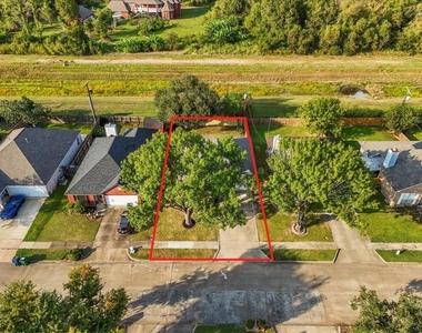 617 Prairie Ln - Photo Thumbnail 12