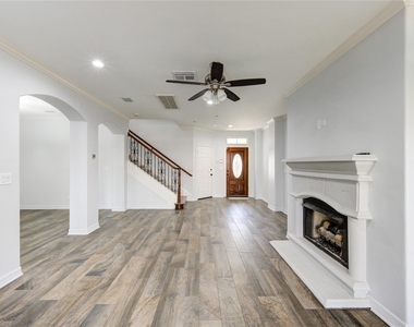 4340 Lake Walk Court - Photo Thumbnail 11