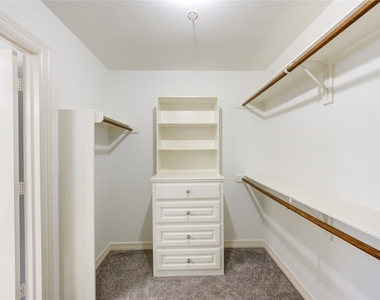 4340 Lake Walk Court - Photo Thumbnail 33