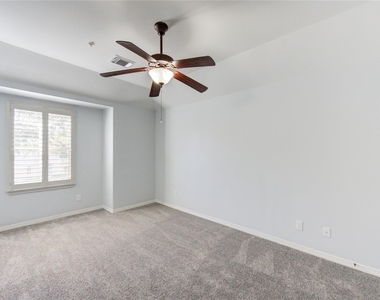 4340 Lake Walk Court - Photo Thumbnail 40