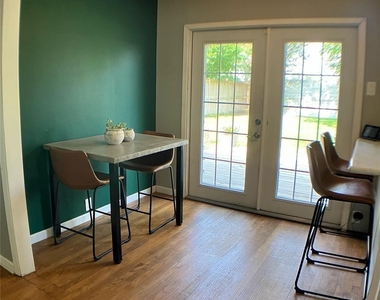 3027 Guese Road - Photo Thumbnail 5