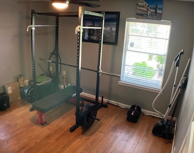 3027 Guese Road - Photo Thumbnail 14