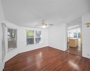 3614 College Street - Photo Thumbnail 4