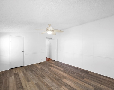 3614 College Street - Photo Thumbnail 9
