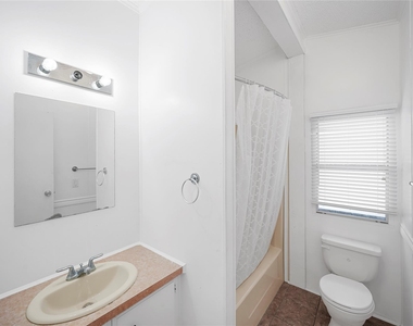 3614 College Street - Photo Thumbnail 10