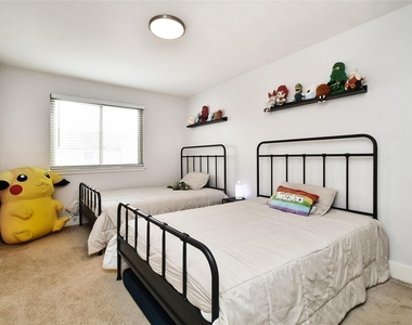 6426 Kentwick Drive - Photo Thumbnail 25