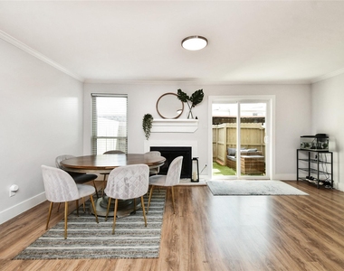 6426 Kentwick Drive - Photo Thumbnail 15