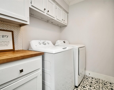 6426 Kentwick Drive - Photo Thumbnail 20