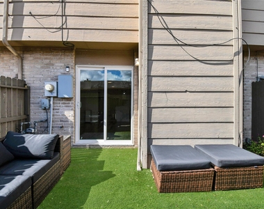 6426 Kentwick Drive - Photo Thumbnail 34