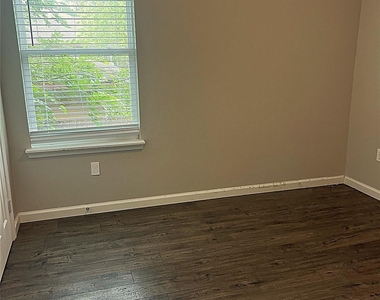 5779 Belarbor Street - Photo Thumbnail 15
