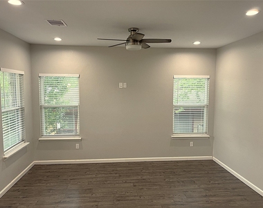5779 Belarbor Street - Photo Thumbnail 4