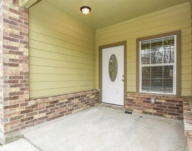 7941 Sparta Street - Photo Thumbnail 2