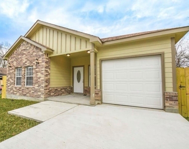 7941 Sparta Street - Photo Thumbnail 1