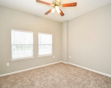 7941 Sparta Street - Photo Thumbnail 17