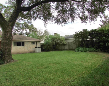 3219 Ashmont Lane - Photo Thumbnail 16