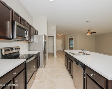 2691 Tepee Avenue Se - Photo Thumbnail 4
