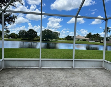 4760 Manchester Drive - Photo Thumbnail 15