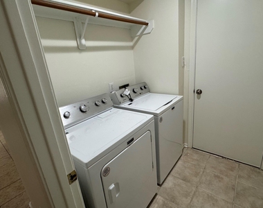 21111 Woodland Green Drive - Photo Thumbnail 12