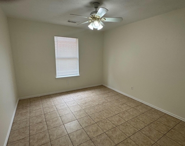 21111 Woodland Green Drive - Photo Thumbnail 15
