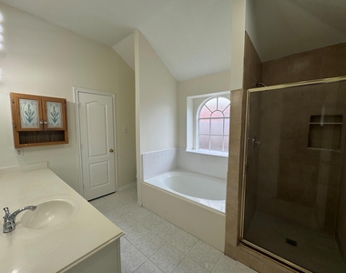 21111 Woodland Green Drive - Photo Thumbnail 18