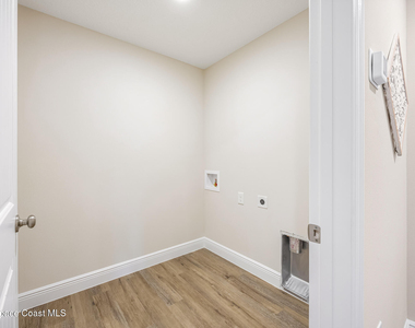 188 Hidden Woods Place - Photo Thumbnail 23