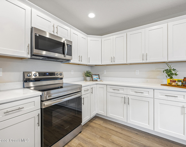 188 Hidden Woods Place - Photo Thumbnail 6