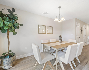 188 Hidden Woods Place - Photo Thumbnail 10