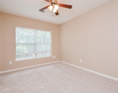 10 Ridgecross Place - Photo Thumbnail 23