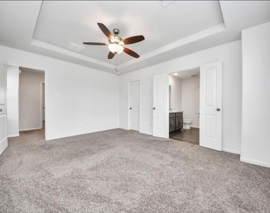 7638 Nevaeh Crest Path - Photo Thumbnail 25