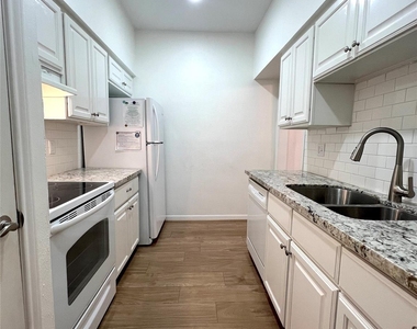 2425 Underwood Street - Photo Thumbnail 2