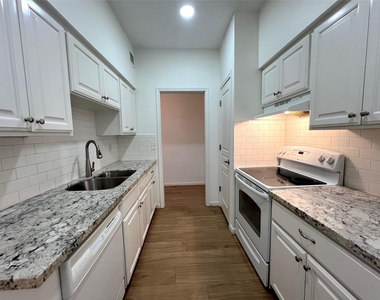2425 Underwood Street - Photo Thumbnail 1