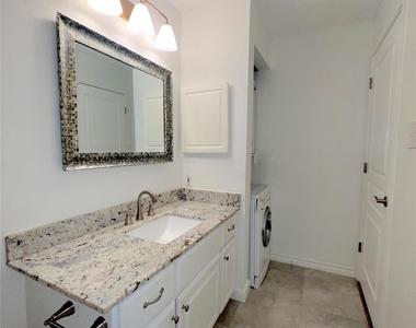 2425 Underwood Street - Photo Thumbnail 12