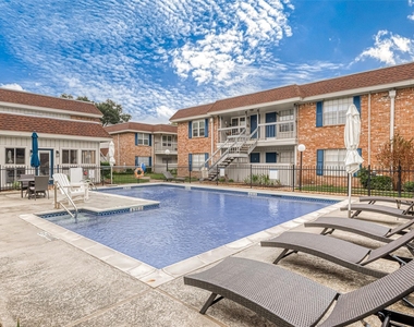 2350 Bering Drive - Photo Thumbnail 24