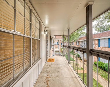 2350 Bering Drive - Photo Thumbnail 4