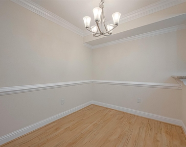 2350 Bering Drive - Photo Thumbnail 11