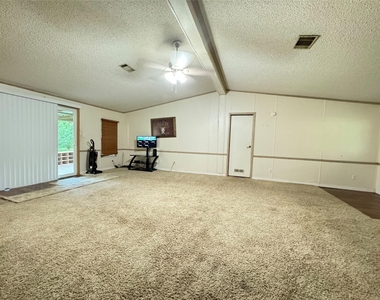914 County Road 4882 S - Photo Thumbnail 3