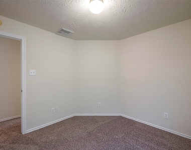 14330 Fairbuff Lane - Photo Thumbnail 10