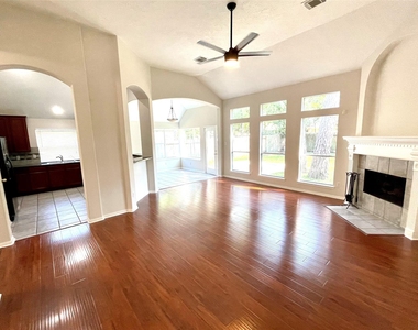 71 E Hobbit Glen Drive - Photo Thumbnail 3