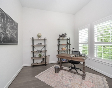 71 Perennial Canyon Drive - Photo Thumbnail 4