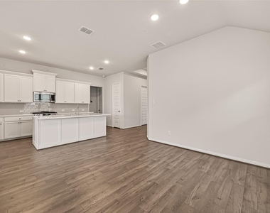 6123 Severson Lake Court - Photo Thumbnail 7
