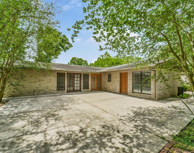 5147 Beechnut Street - Photo Thumbnail 14