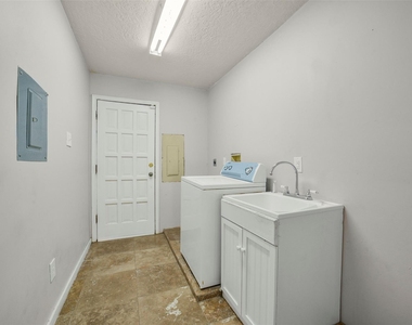 5147 Beechnut Street - Photo Thumbnail 24