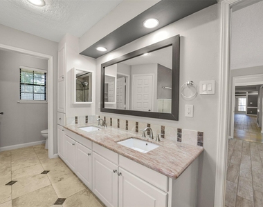 5147 Beechnut Street - Photo Thumbnail 11