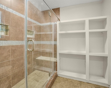 5147 Beechnut Street - Photo Thumbnail 18