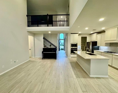 10503 Shining Dawn Way - Photo Thumbnail 6